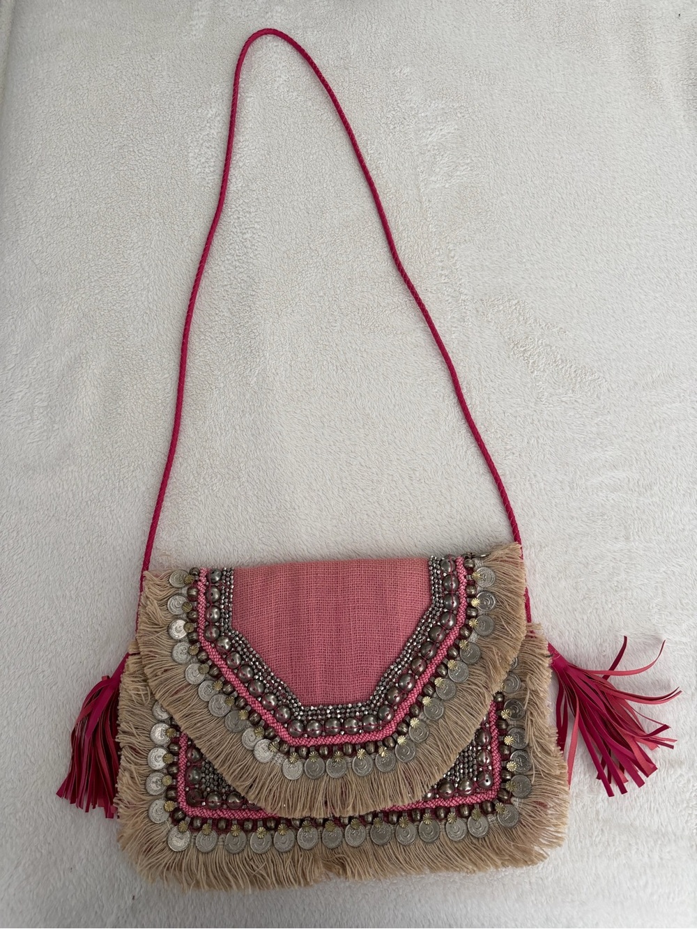 NWOT SHASHI Leela Boho Clutch /
Crossbody Bag - Pink